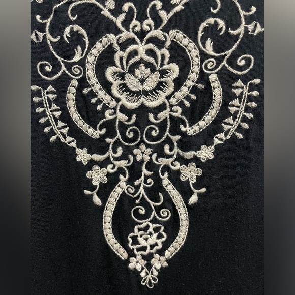 Love On A Hanger Black Embroidered Sleeveless Top Women’s Large Fairy Goth - Picture 5 of 10